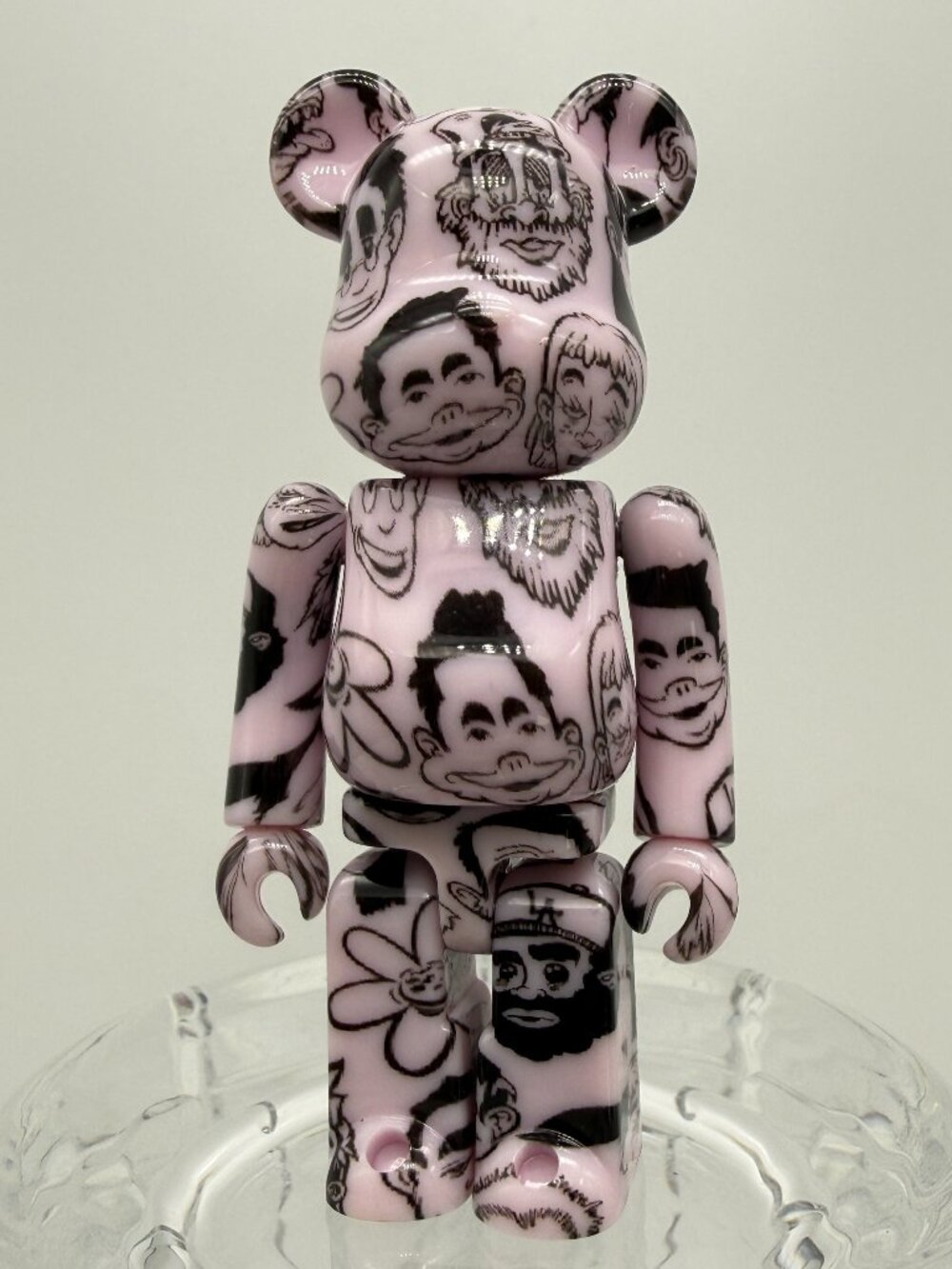 Bearbrick DesignerCon Artist BOBBY HUNDREDS Figure Series 4 BE@RBRICK DCON 2022